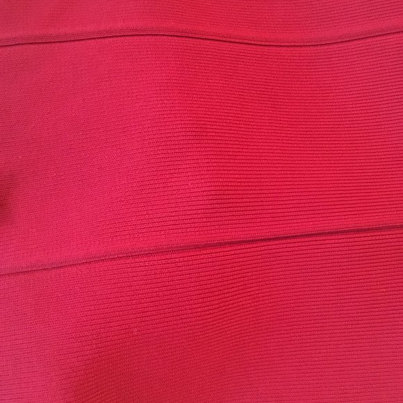 Bright Red BCBG Tight Elastic Skirt - Picture 2 of 3